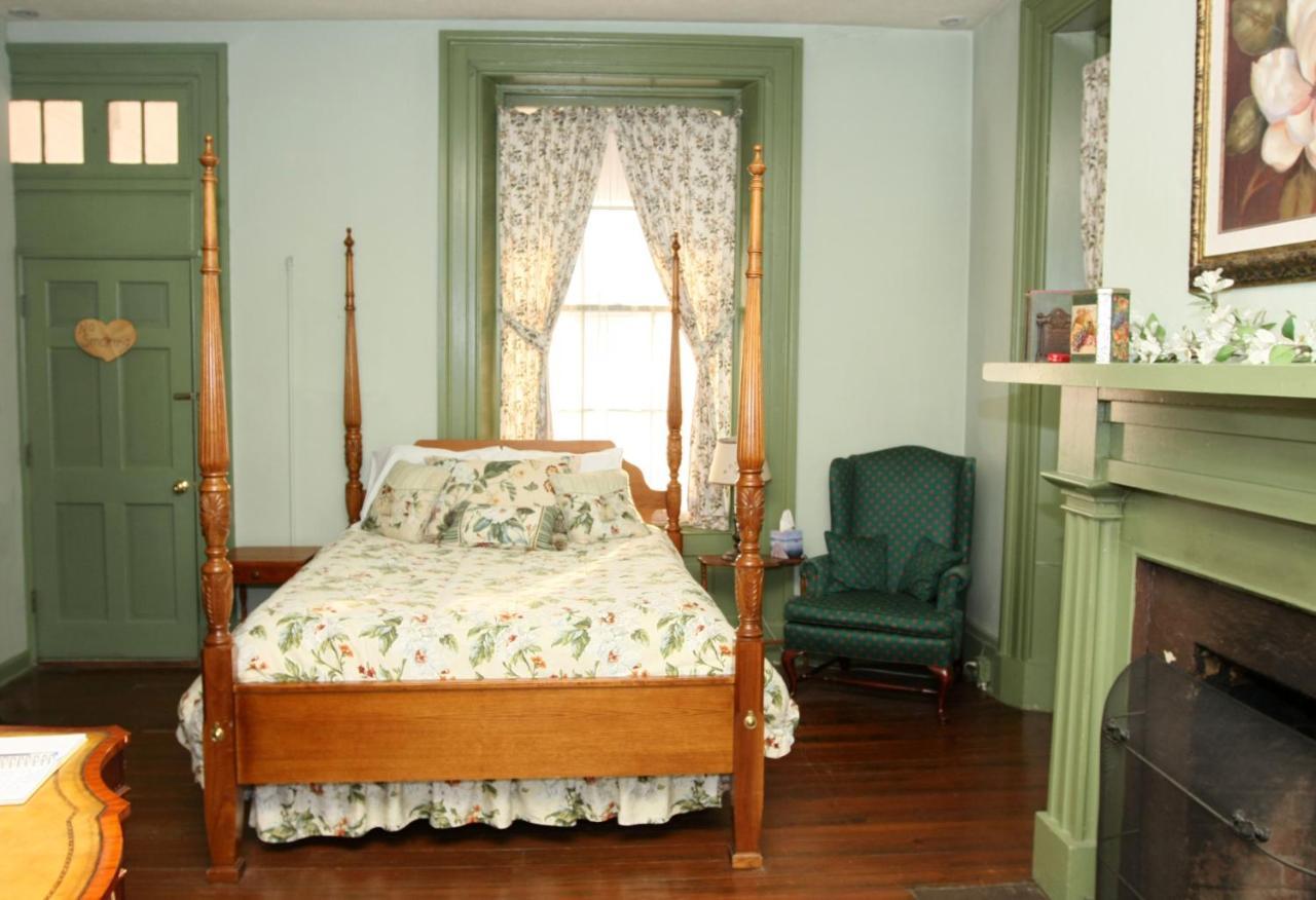 The Lafayette Inn & Restaurant Stanardsville Екстер'єр фото