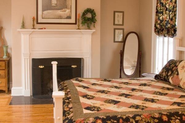 The Lafayette Inn & Restaurant Stanardsville Екстер'єр фото