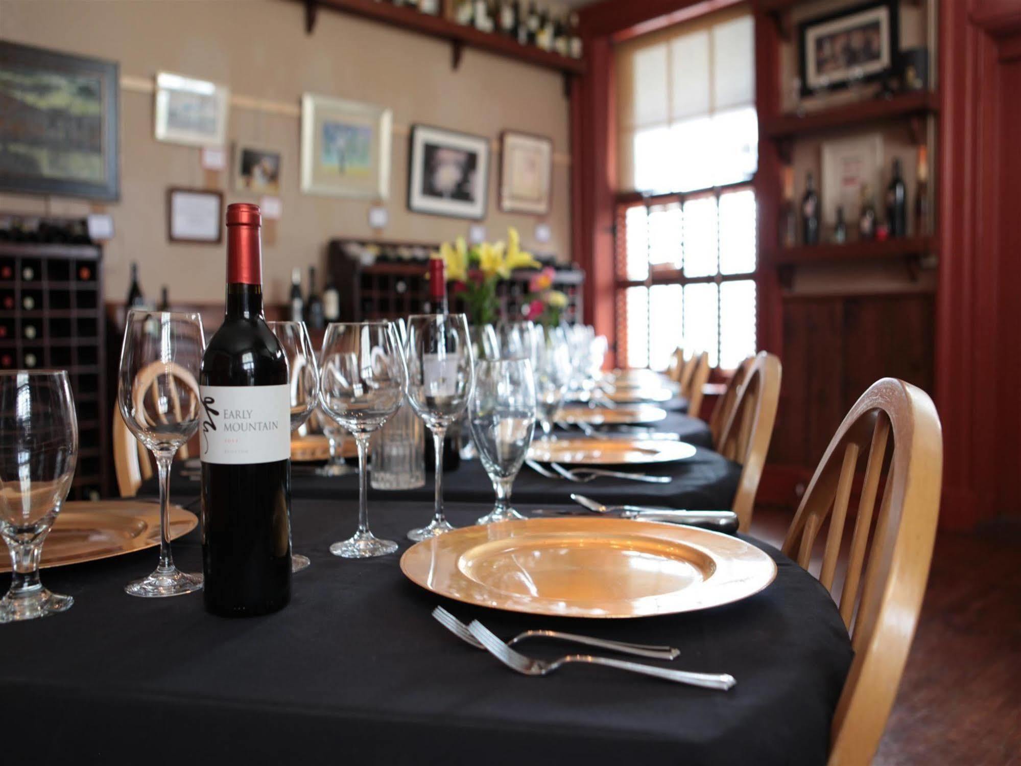The Lafayette Inn & Restaurant Stanardsville Екстер'єр фото